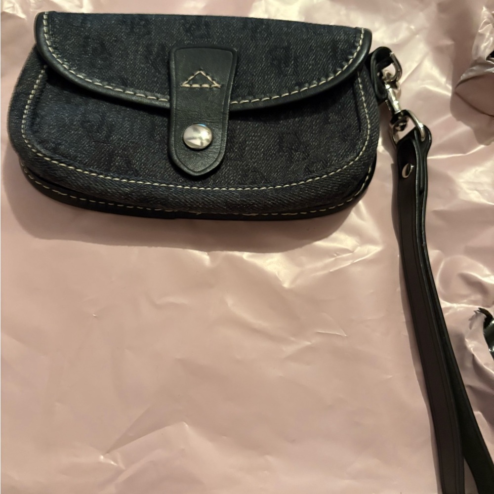 Preloved‎ Dooney & Bourke denim wristlet